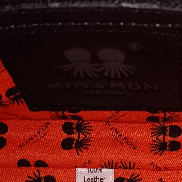 Min & Mon leather creature crossbody bag with charm - Picture 7 of 8